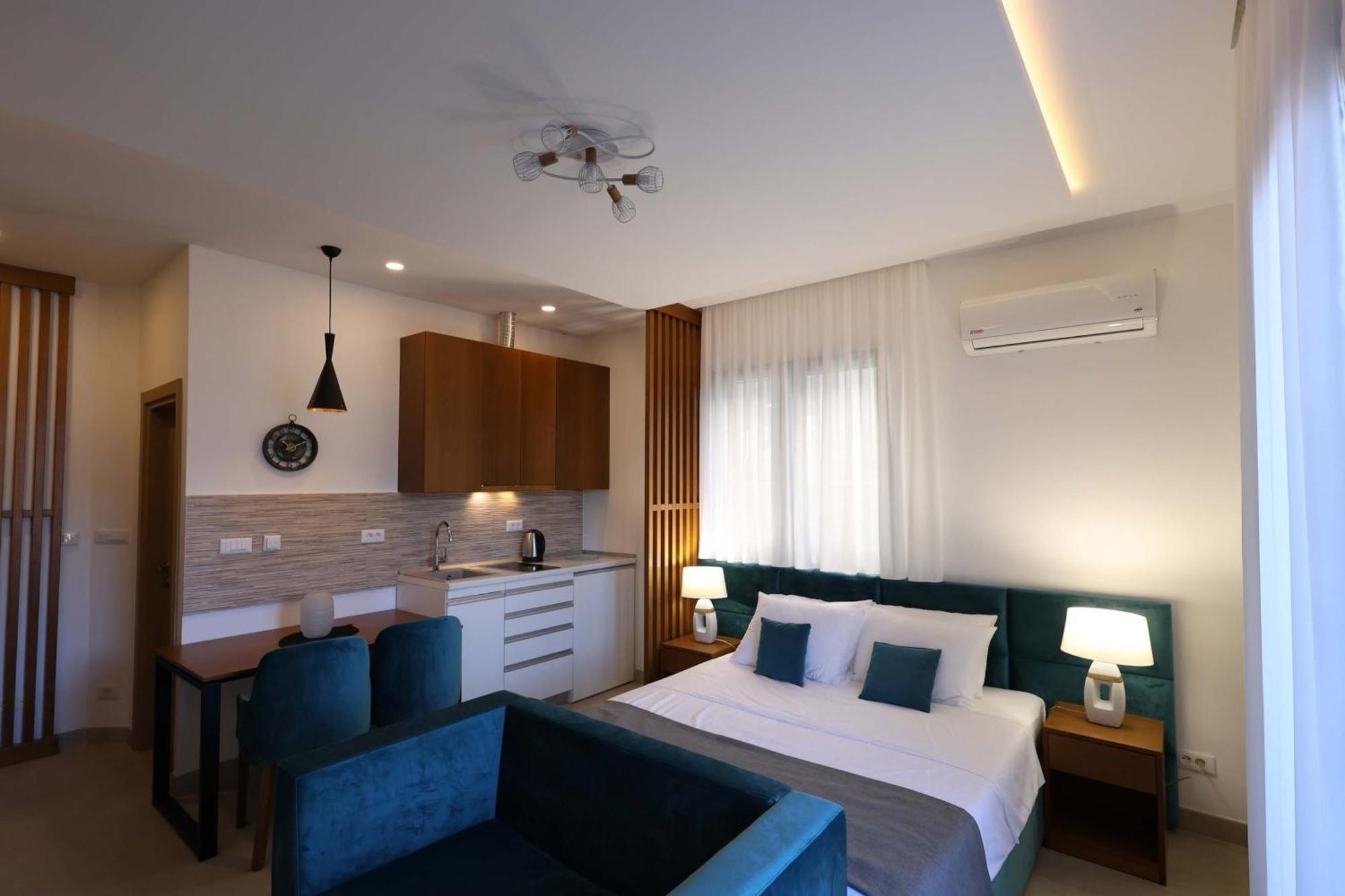 Bellezza Resort & Spa Kotor Bilik gambar