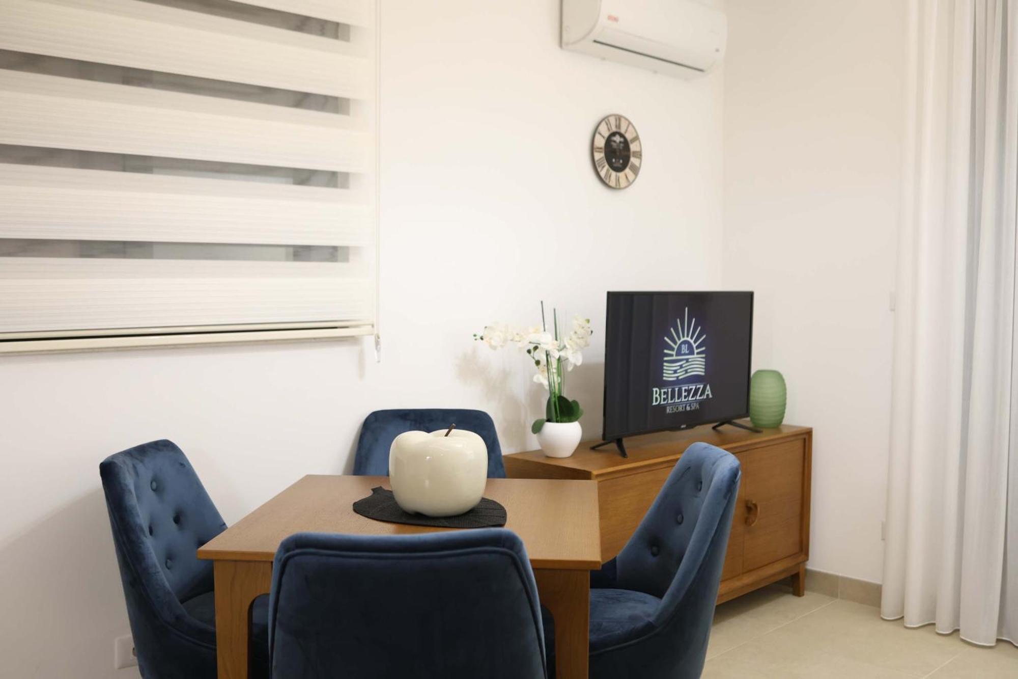 Bellezza Resort & Spa Kotor Bilik gambar
