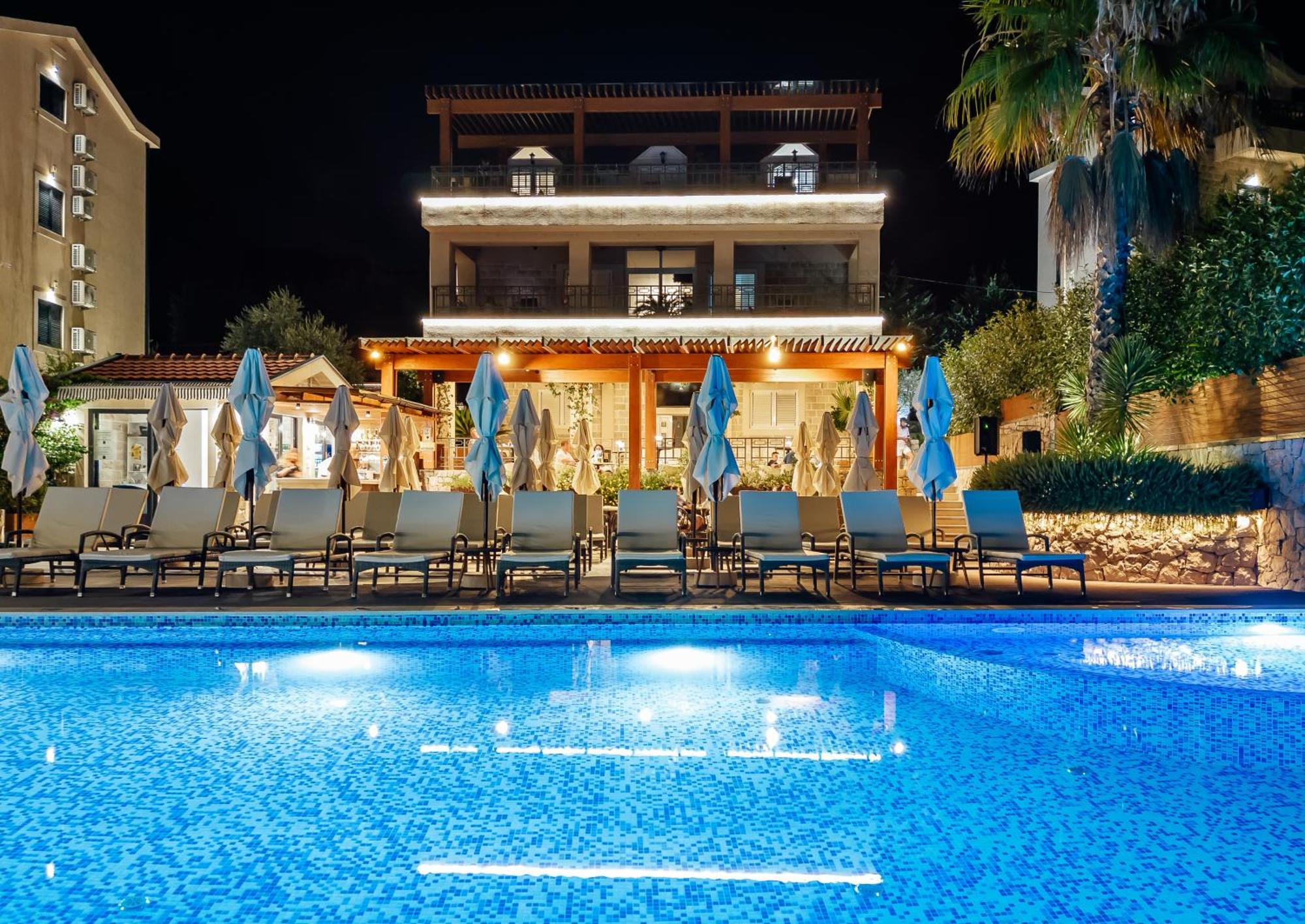 Bellezza Resort & Spa Kotor Luaran gambar