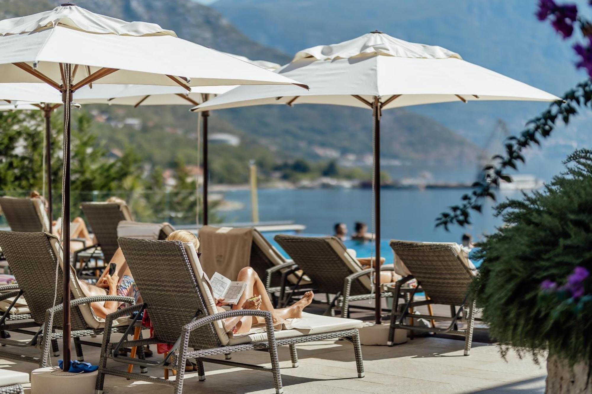 Bellezza Resort & Spa Kotor Luaran gambar